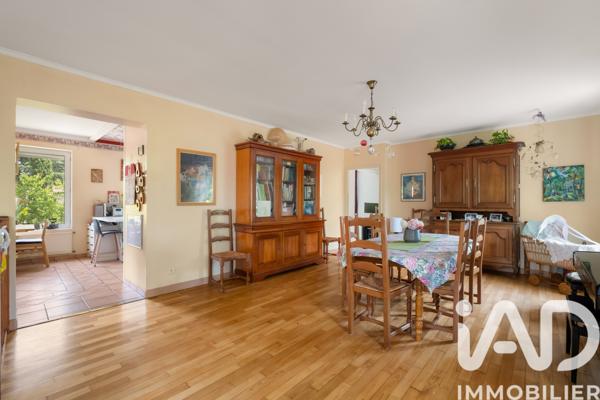 Maison à vendre 9 pièces 260 m² Lentilly