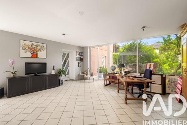 Maison à vendre 9 pièces 260 m² Lentilly
