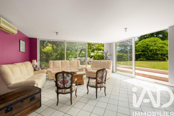 Maison à vendre 9 pièces 260 m² Lentilly