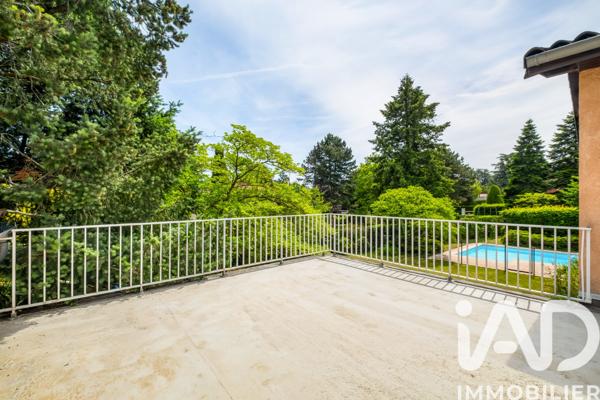 Maison à vendre 9 pièces 260 m² Lentilly