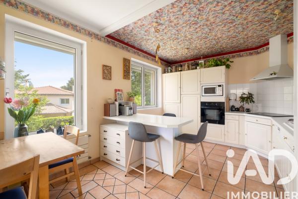 Maison à vendre 9 pièces 260 m² Lentilly