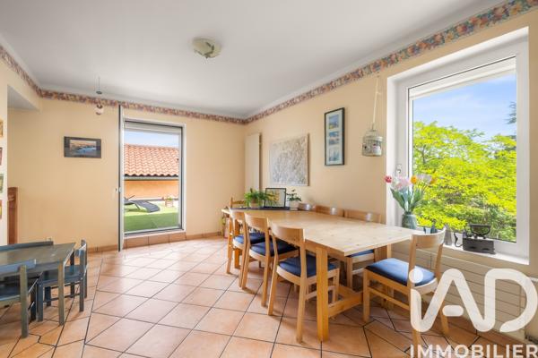 Maison à vendre 9 pièces 260 m² Lentilly