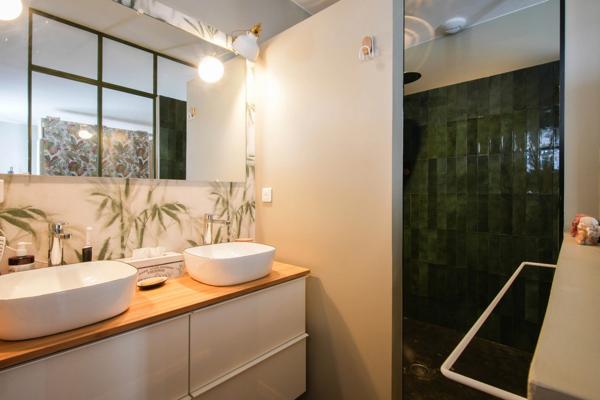 ARBONNE Maison moderne avec piscine et vue sur le magnifique Pays Basque