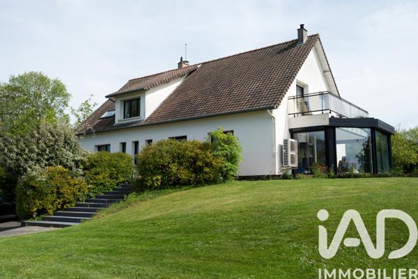 Maison à vendre 5 pièces 230 m² Saint-Fuscien