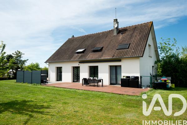 Maison à vendre 5 pièces 230 m² Saint-Fuscien
