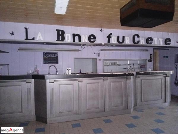 Local Commercial à BOST, 03300 - 5 pièces 350m²