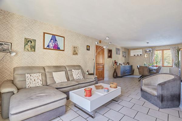 Maison Saint Cannat 9 pièce(s) 227 m2