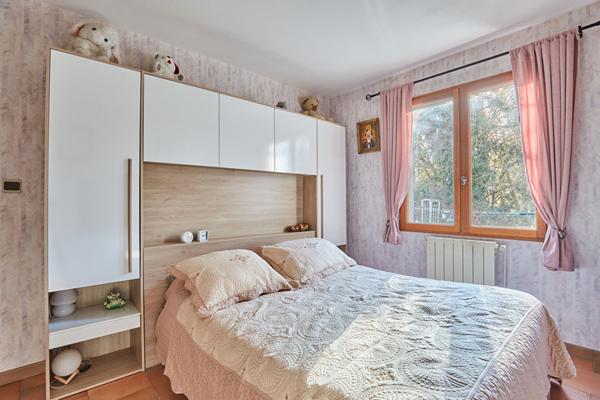 Maison Saint Cannat 9 pièce(s) 227 m2