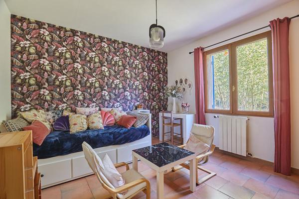 Maison Saint Cannat 9 pièce(s) 227 m2