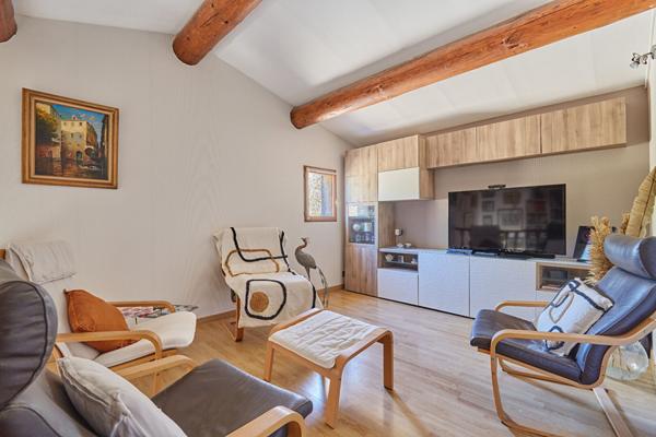 Maison Saint Cannat 9 pièce(s) 227 m2