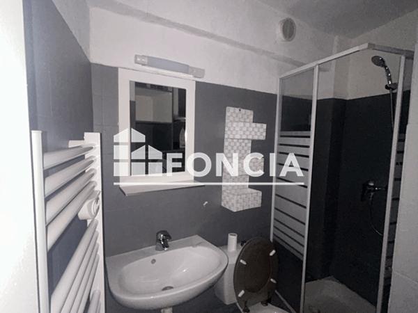Location Studio meublé 16.91 m² - 30 PLACE DES CARDEURS Aix-en-provence 13100