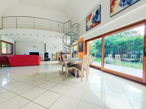 Maison contemporaine de 320 m²