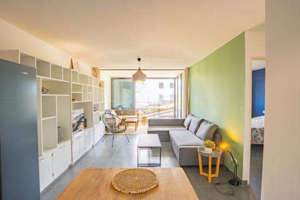 À louer – T2 meublé de 55 m² – Saint-Denis (Colline des Camélias)