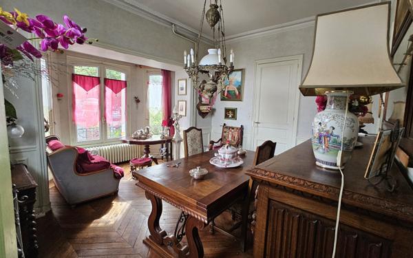 Maison de Maître d’Architecte. Elégance Belle Époque au Cœur de Guingamp