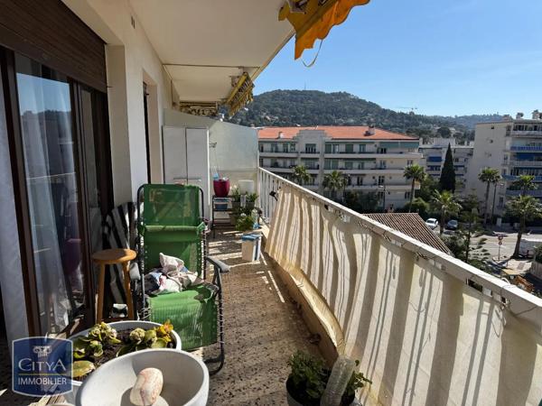 Appartement à louer 2 pièces 45.8m² Le Cannet (06110)