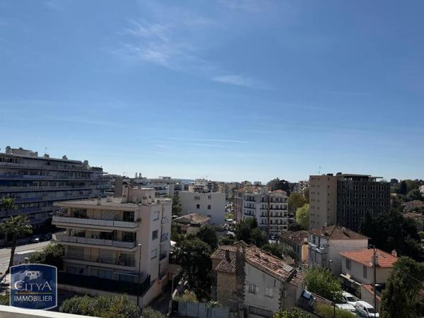 Appartement à louer 2 pièces 45.8m² Le Cannet (06110)