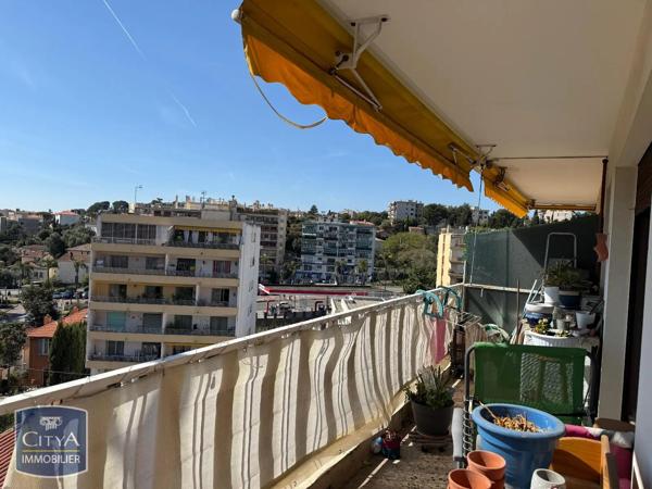 Appartement à louer 2 pièces 45.8m² Le Cannet (06110)