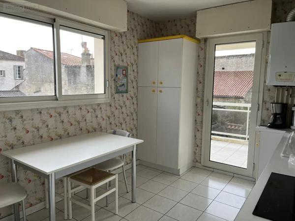 Achat - Appartement Luçon 85400 4 pièces 92 m 2 1783 m 2