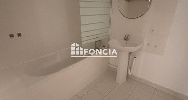 À vendre Appartement 3 pièces 67 m² - Séné 56860
