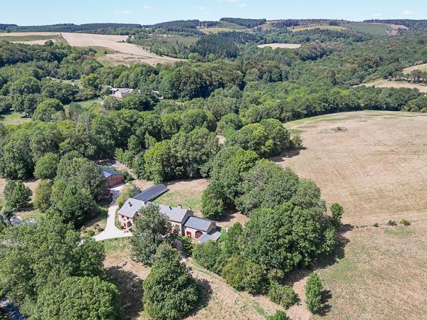 Vente Maison de luxe Dourgne 11 Pièces 440 m²