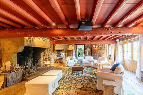 Vente Maison de luxe Dourgne 11 Pièces 440 m²
