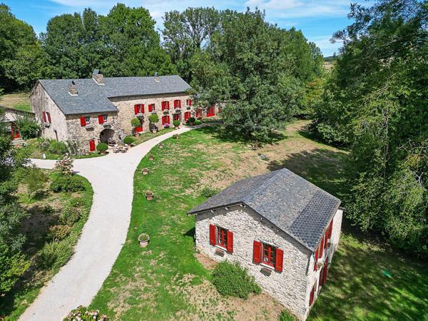 Vente Maison de luxe Dourgne 11 Pièces 440 m²