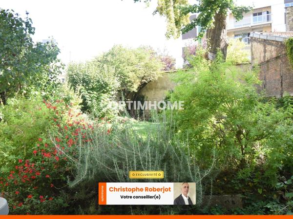 Magnifique Appartement de caractère de 103m2 rénové et avec jardin partagé au centre ville de CHALON SUR SAONE (71)