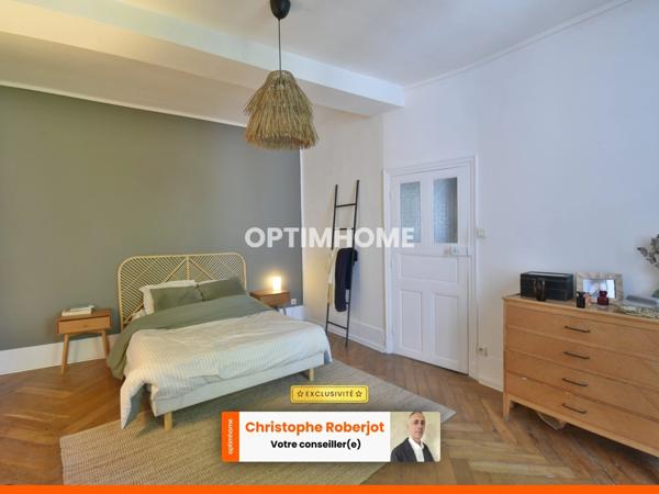Magnifique Appartement de caractère de 103m2 rénové et avec jardin partagé au centre ville de CHALON SUR SAONE (71)