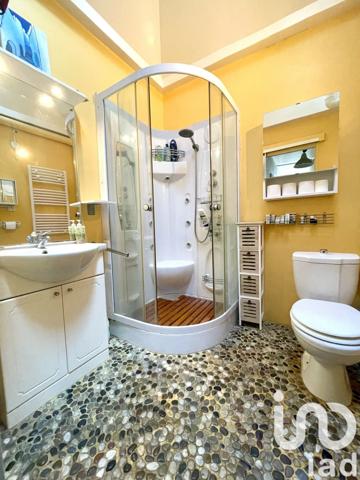 Maison de ville 5 pièces de 94 m² à Valréas (84600)