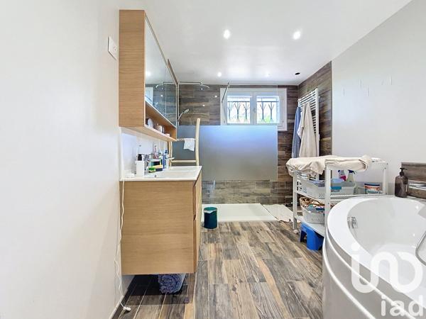 Maison à vendre 6 pièces 160 m² Saint-Maurice-sur-Aveyron