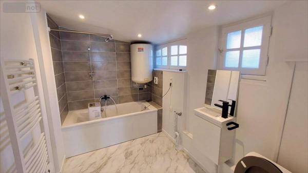 Maison à vendre à Quettehou dans la Manche (50630), ref : 50061-1092734