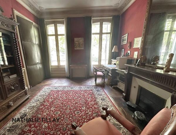 Orleans, centre, a vendre, hôtel particulier 400 m², jardin