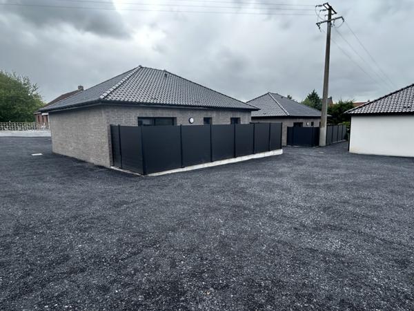 Arras (62000) MAISON DE PLAIN PIED INDIVIDUELLE 90 m2 - 2 CHAMBRES - GRANDE TERRASSE - JARDINET - ARRAS - AGNY