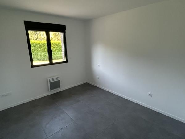 Arras (62000) MAISON DE PLAIN PIED INDIVIDUELLE 90 m2 - 2 CHAMBRES - GRANDE TERRASSE - JARDINET - ARRAS - AGNY