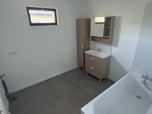 Arras (62000) MAISON DE PLAIN PIED INDIVIDUELLE 90 m2 - 2 CHAMBRES - GRANDE TERRASSE - JARDINET - ARRAS - AGNY