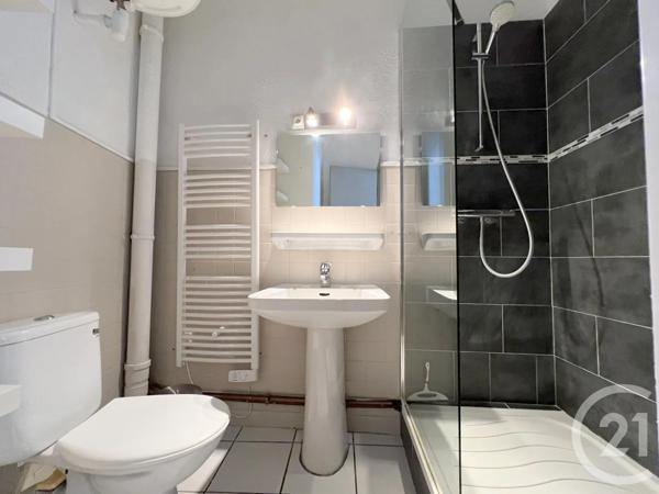 Appartement Studio à vendre  1 pièce - 33,64 m 2   AUBENAS  - 07