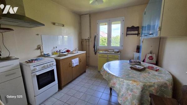 Maison 91m² 3 ch - 1 bureau - 588m²- Saint Géréon