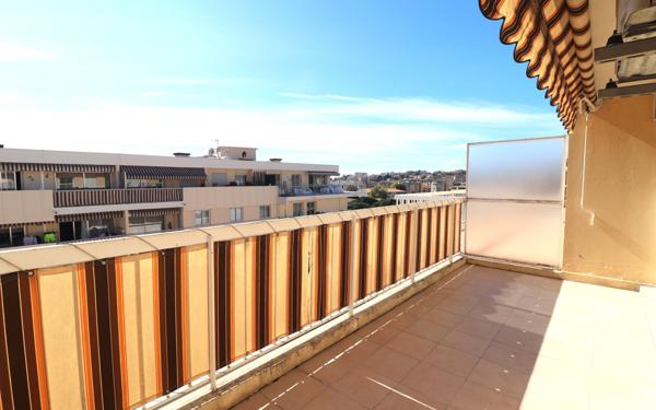 Appartement à vendre    3 pièces • 76 m2 Nice