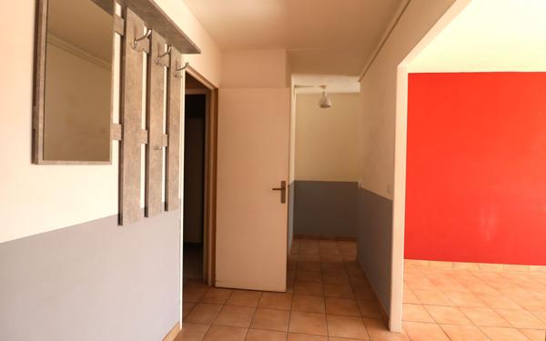 Appartement à vendre    3 pièces • 76 m2 Nice