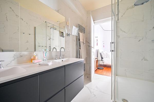 Magnifique 6 pièces 155 m2 Triangle le d'or !