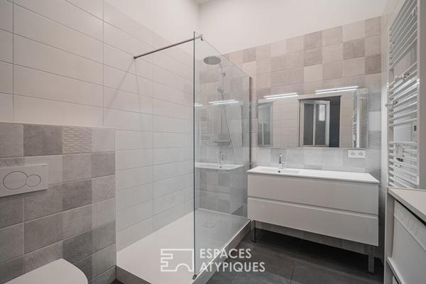 Appartement aux volumes hors norme dans un immeuble classé en centre ville