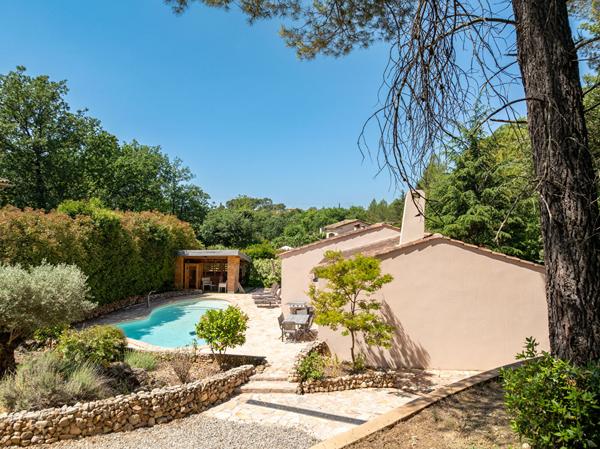 A VENDRE en exclusivité ! Maison Lorgues T5  de 98m² sur un terrain de 1437m² + piscine forme libre