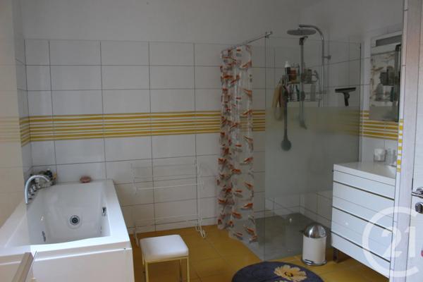 Maison à vendre  7 pièces - 211 m 2   MOURS ST EUSEBE  - 26