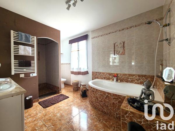 Maison à vendre 8 pièces 243 m² Vivy