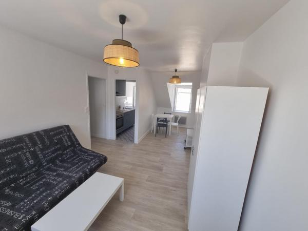 Studio 26m² rénové, hyper centre Pontivy