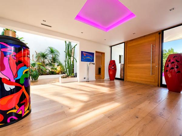 MAISON CONTEMPORAINE D'ARCHITECTE - CALME, CONFORT ET DESIGN - PARCELLE DETACHABLE DE 1500 m²