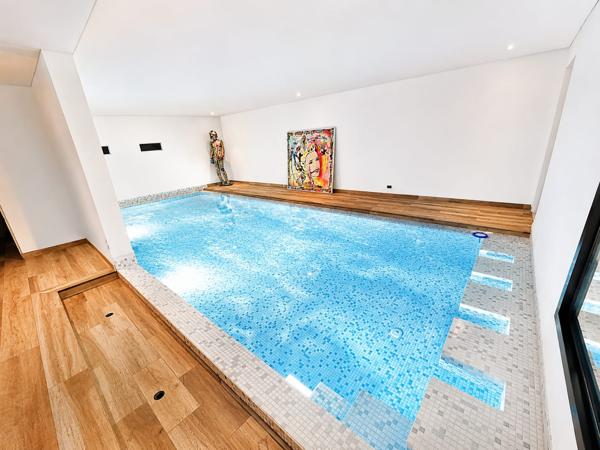 MAISON CONTEMPORAINE D'ARCHITECTE - CALME, CONFORT ET DESIGN - PARCELLE DETACHABLE DE 1500 m²