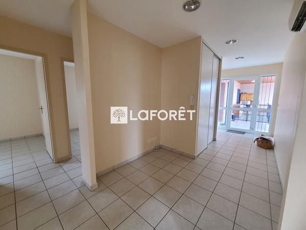 Location bureau près de VAUGNERAY - 95 m² - 1 000 €/mois