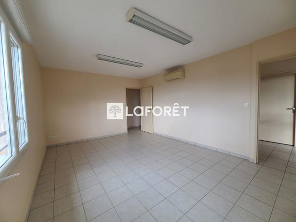 Location bureau près de VAUGNERAY - 95 m² - 1 000 €/mois