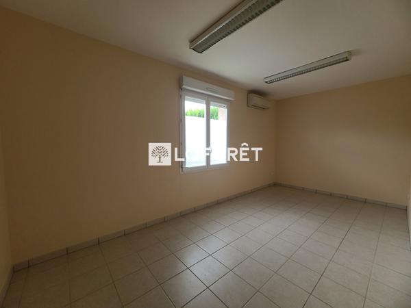 Location bureau près de VAUGNERAY - 95 m² - 1 000 €/mois